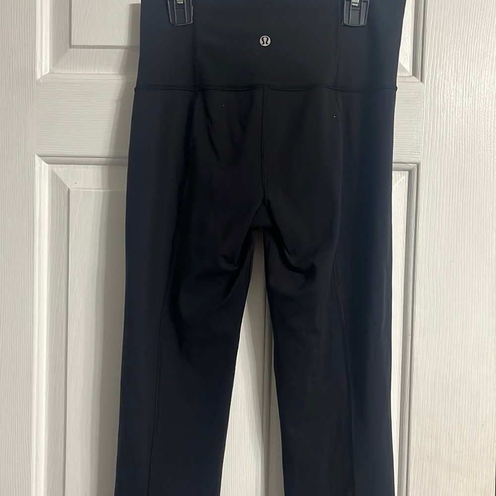 Lulu leggings, size 6, black, straight leg, full length. 28” inseam.